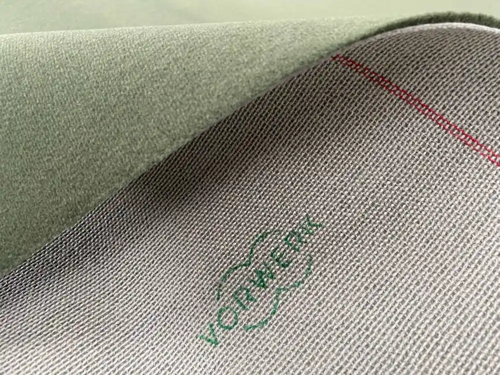 Zbytek koberec Vorwerk - Superior Samos white 3,03 x 4,48m Akční Cena