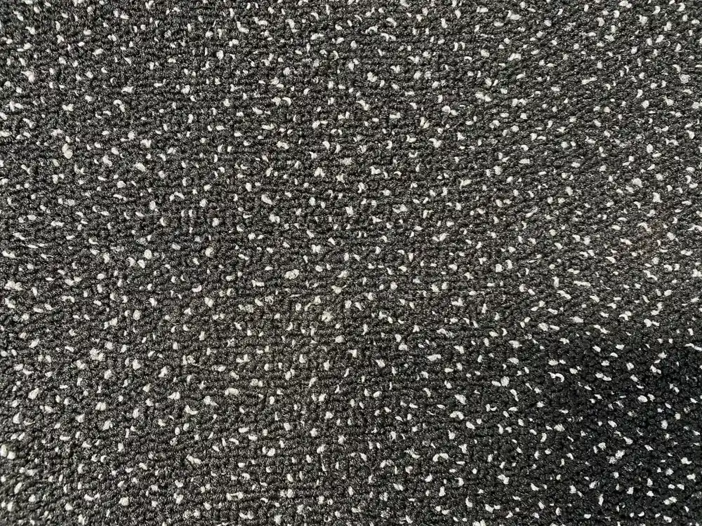 Zbytek koberec - STARDUST blitz 4,00 x 4,60m Odeslání Ihned